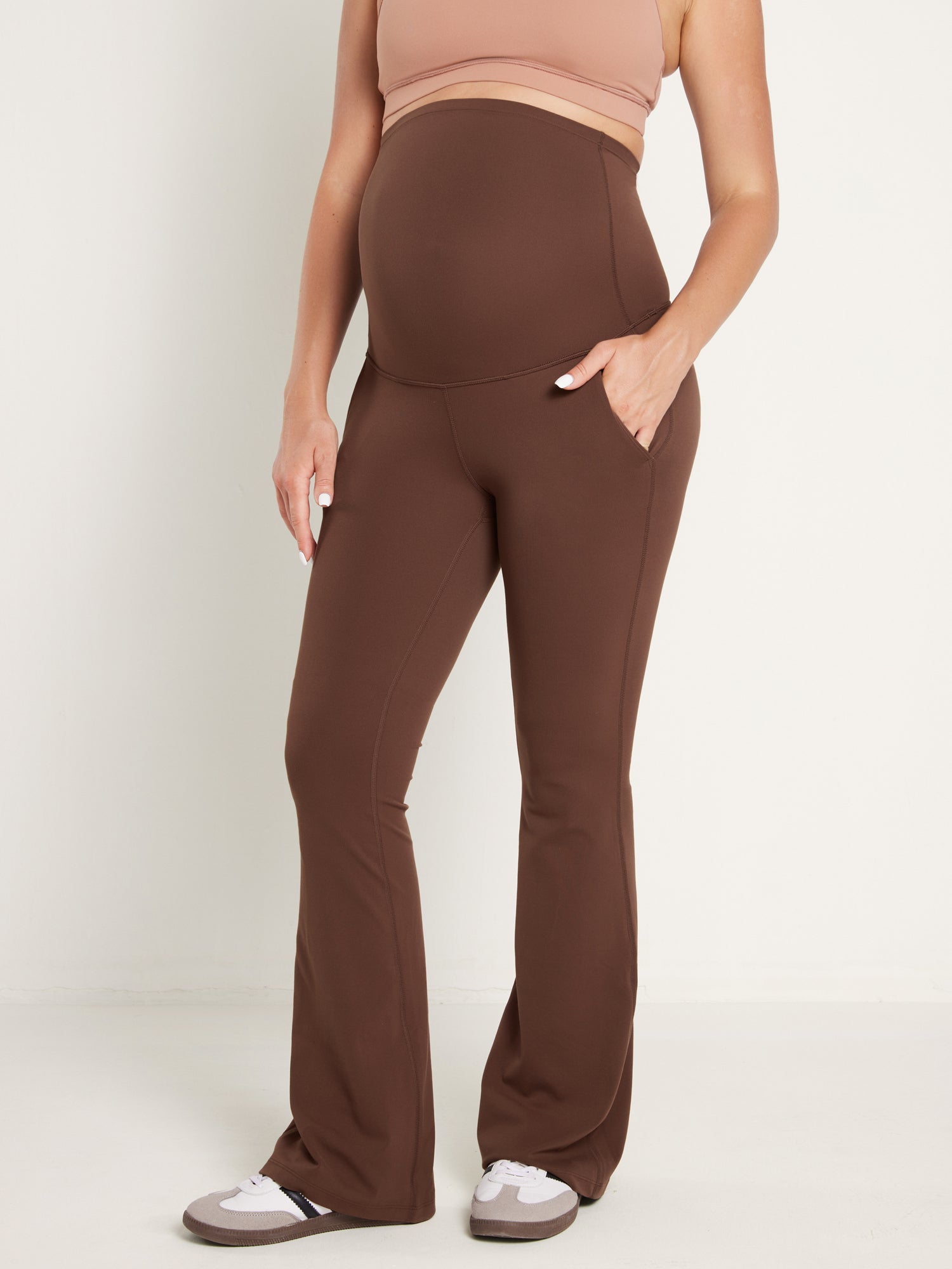 Maternity Flare Leggings with Pockets 31