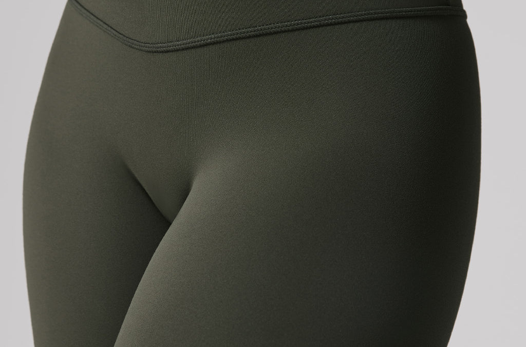 Women's Hugcurve No Front Seam Leggings 25" Dark Plum