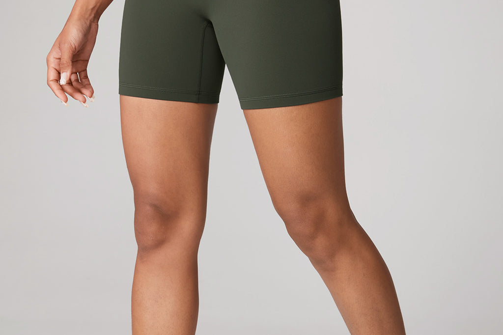 Women's Hugcurve No Front Seam Biker Shorts 6" Aspen Olive