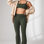 Women's Hugcurve No Front Seam Flare Leggings 31'' Aspen Olive