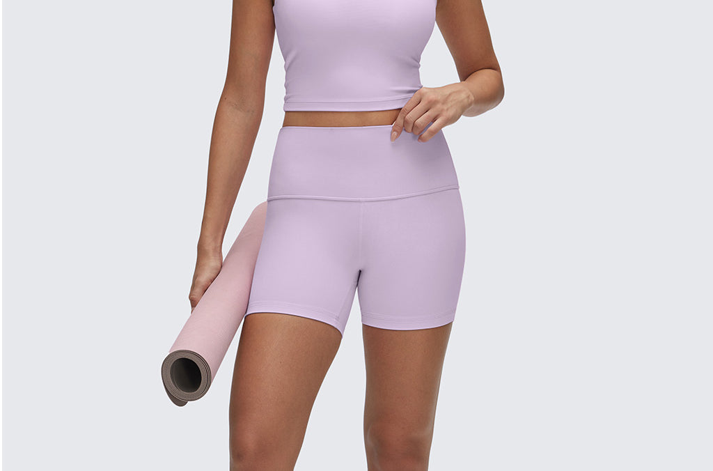 CRZ YOGA Women's Square Neck Longline Sports Bra Deep Red