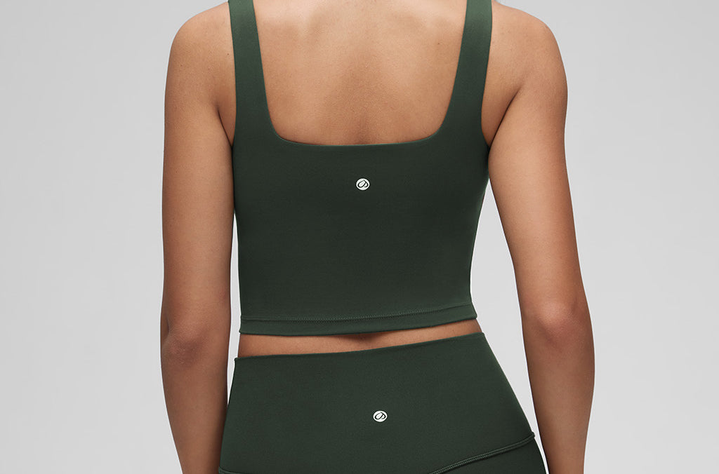 CRZ YOGA Women's Square Neck Longline Sports Bra Hot Fudge Brown