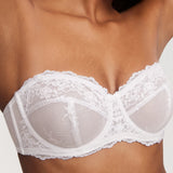 Women's Romantic Lace Strapless Bra White @model_info:ES3