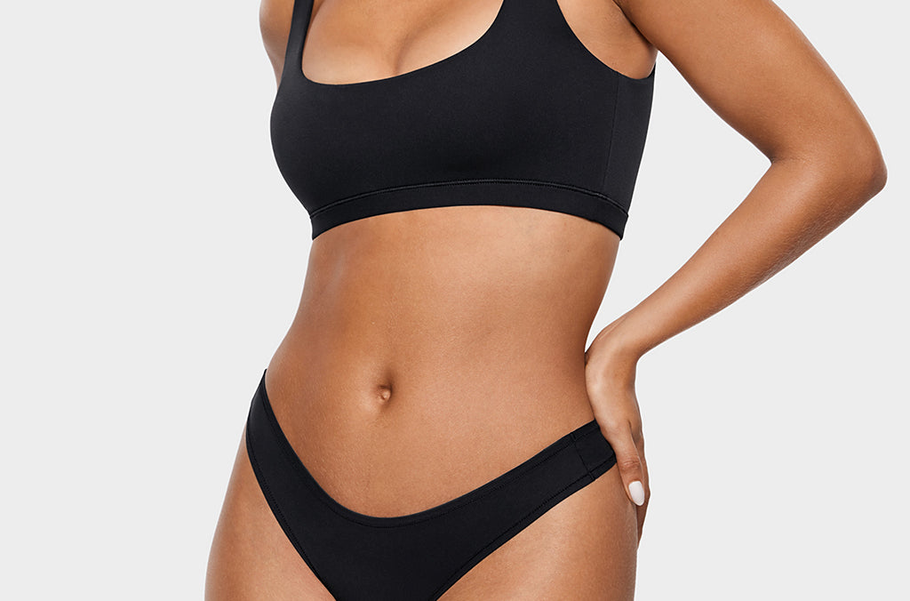 Women's V-shaped Low Rise Thongs 3 Pack Black 3pack