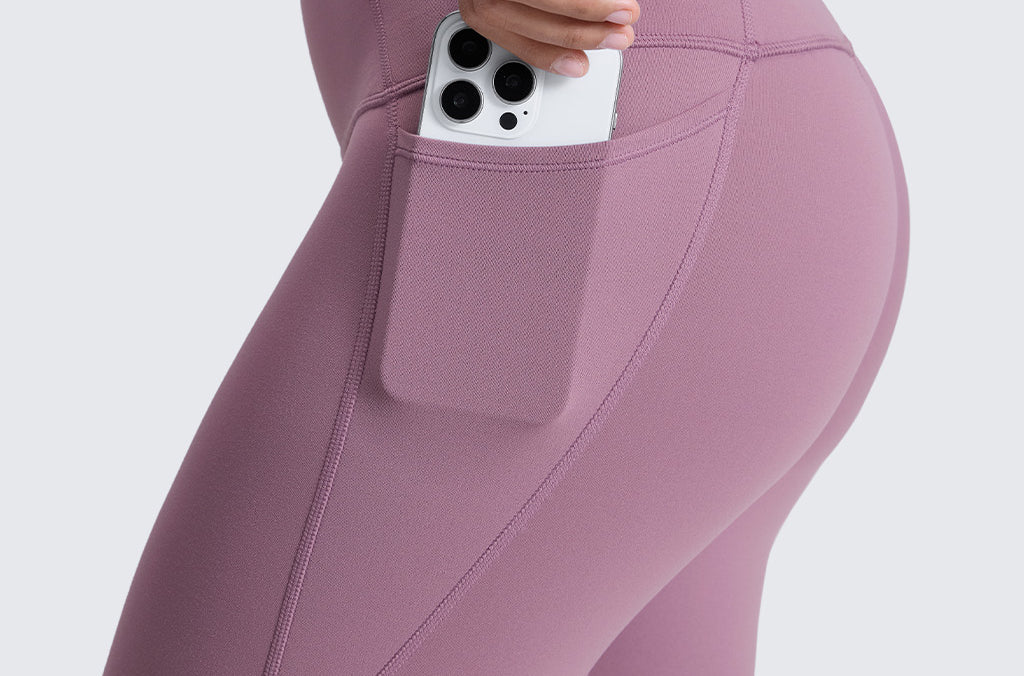 CRZ YOGA Women's Yoga Leggings 25" with Pockets Light Lavender